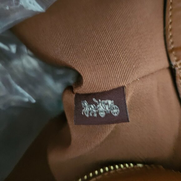 Coach Large Rust - Picture 14 of 14